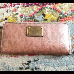 COPY - Rose-gold MK Wallet